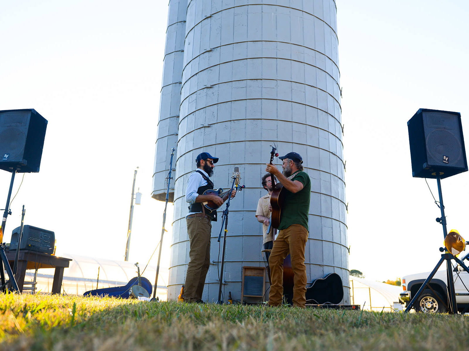 Shalom Farms | Musicians performing at event at farm